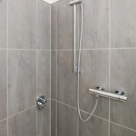 Appartement Liteliving Zentrum - 85qm Modernes City-apartment Im Herzen Der Stadt Krefeld